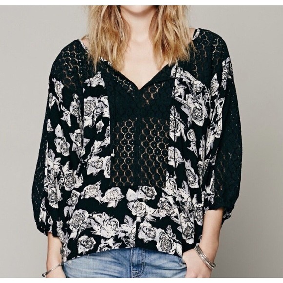 Free People Tops - Free People Floral Blouse Sz S Black And White Floral